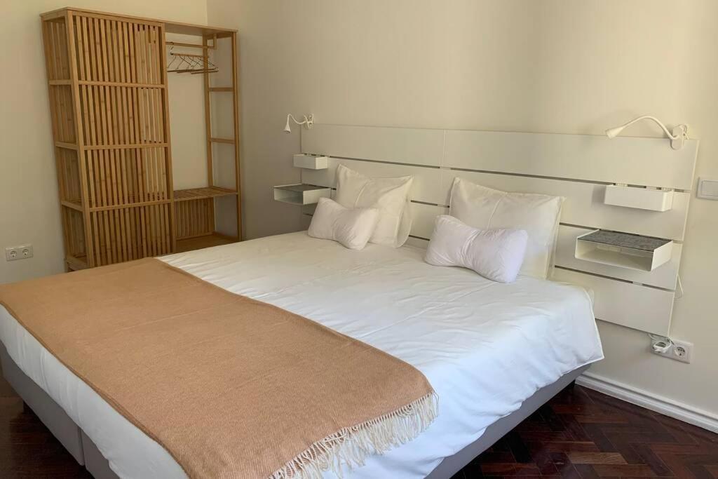 Casa Do Largo Sardinha - Very Central Apartment With Ac Lisbona Esterno foto